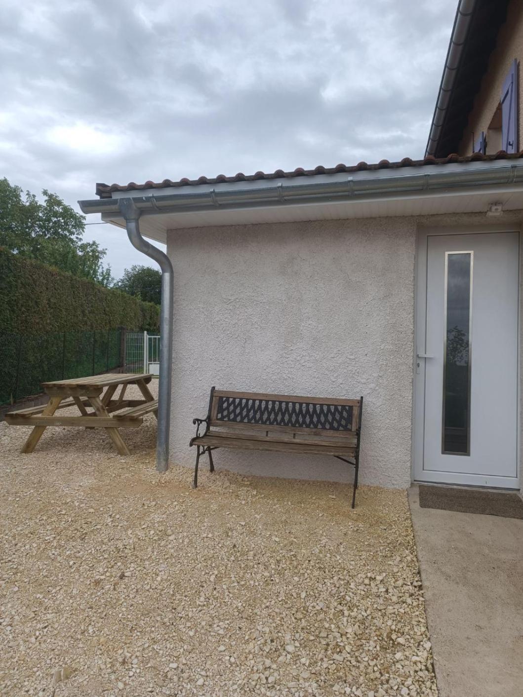 Le Petit Cocon Apartment Montbozon Luaran gambar